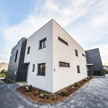 Cube Apartment Kastela
