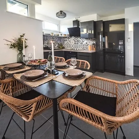 Apartment Cube Kaštela