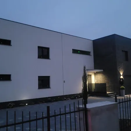 Cube Apartment Kastela