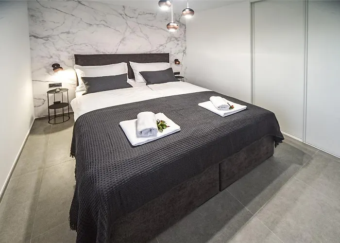 Apartment Cube *