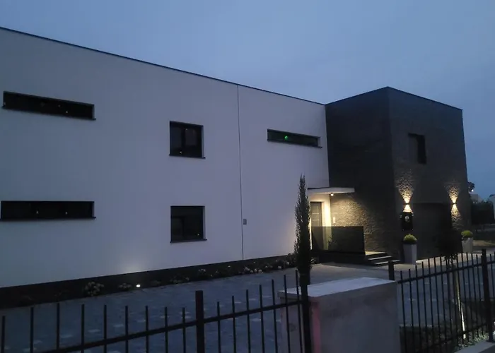 Cube アパート Kaštela