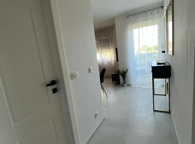 Cube アパート Kaštela